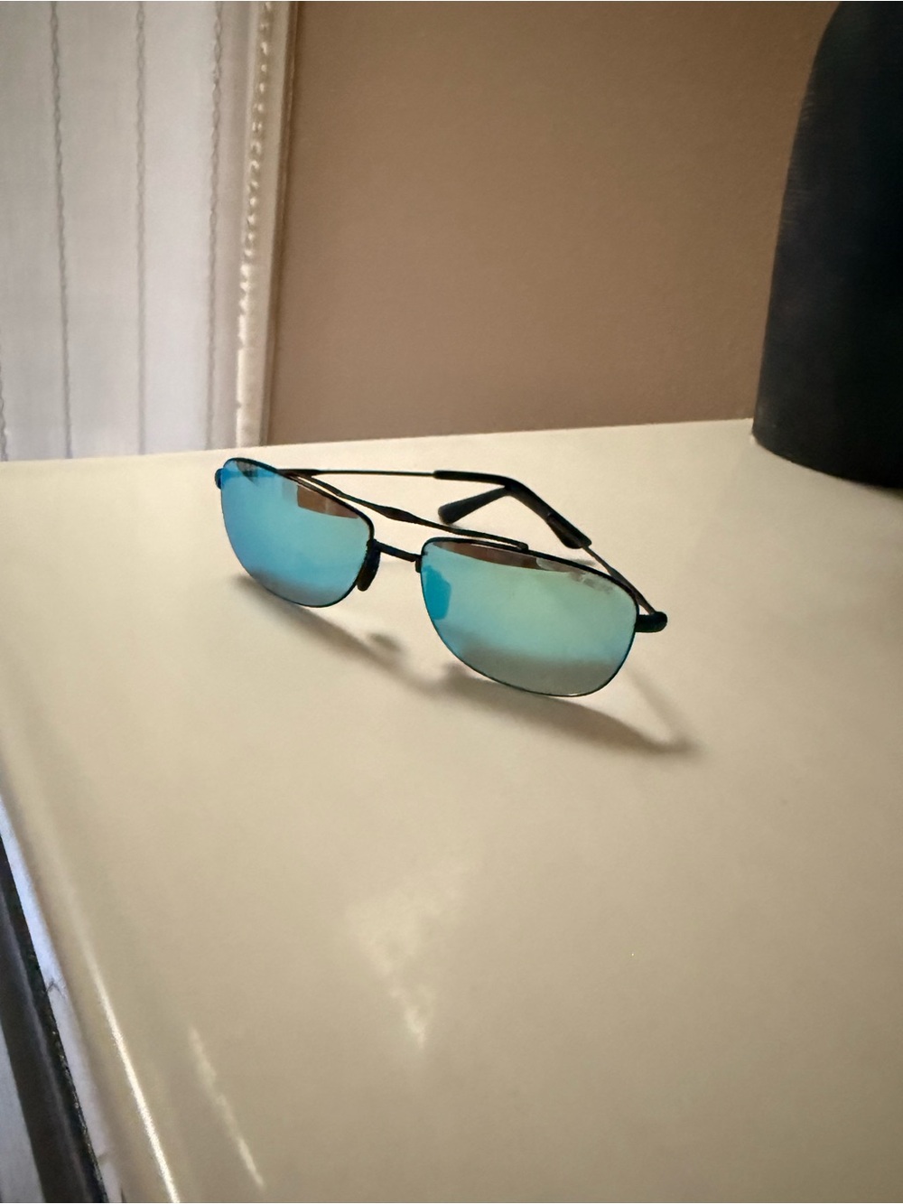 Aviator Sunglasses with Blue Mirrored Lenses